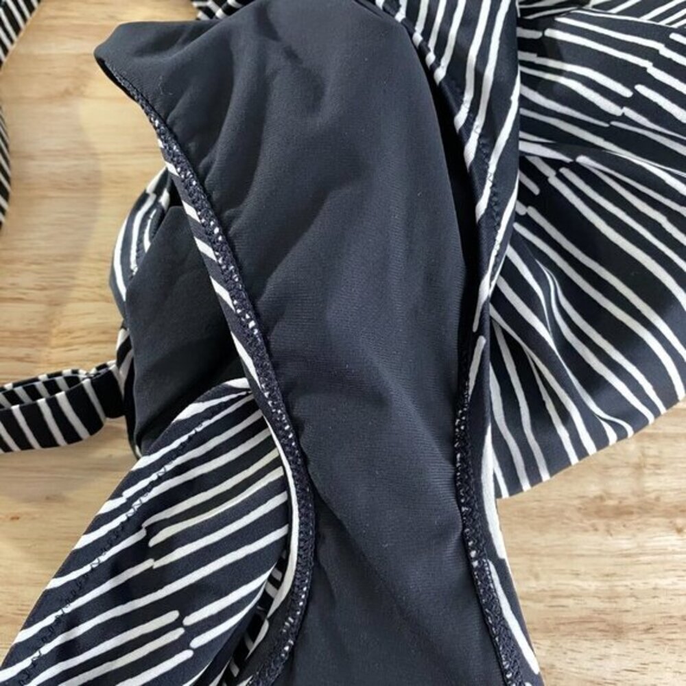 Athleta Hermosa One Piece Swimsuit Black White Striped Women's XS - Picture 7 of 9